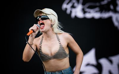 15 giugno 2022 - I-Days - Ippodromo - Milano - Amyl and the Sniffers in concerto