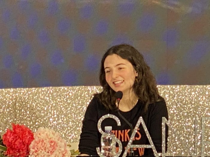 Sanremo 2020: la Rai annuncia la vincitrice delle nuove proposte sui social a votazione ancora aperta (poi si scusa)