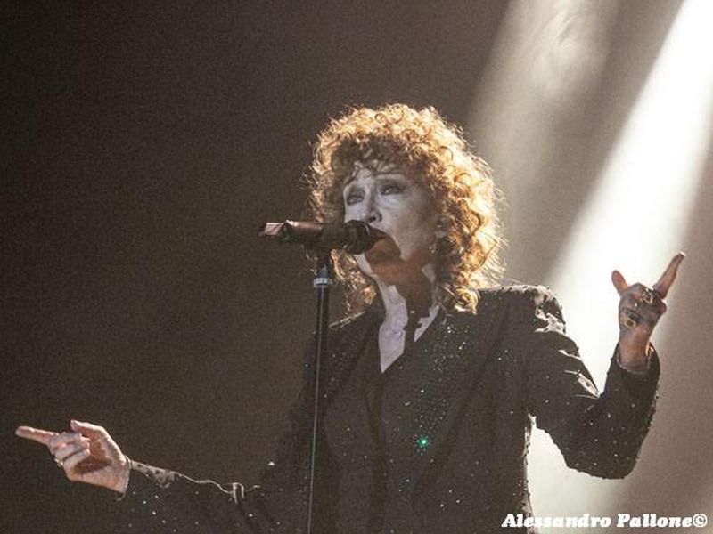 25 marzo 2022 - Dis_Play Brixia Forum - Brescia - Fiorella Mannoia in concerto