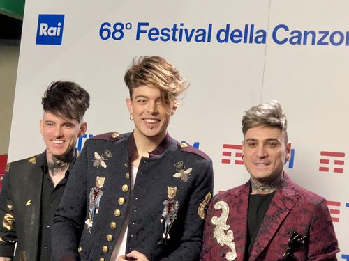 Classifiche Airplay, novità 21 marzo: in testa i Kolors