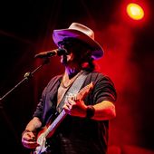 9 luglio 2023 &ndash; Parco Caserme Rosse - Bonsai Garden - Bologna &ndash; Gianluca Grignani in concerto