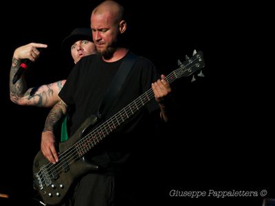 E&apos;  &apos;Limp remizkit&apos; il nuovo disco della band dei Limp Bizkit 