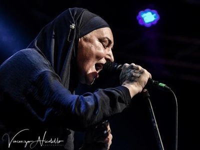 Sinead O’Connor: una biografia svelerà tutto, retroscena sessuali compresi