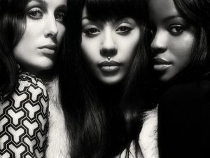 'Contratto da 1 milione per le Sugababes originali'