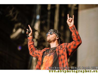 M. Shadows