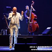 8 luglio 2012 - Parco di Villa Olmo - Como - Mario Biondi in concerto 8 luglio 2012 - Parco di Villa Olmo - Como - Mario Biondi in concerto