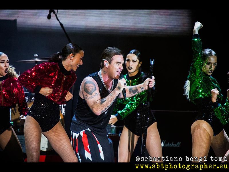 15 luglio 2017 - Lucca Summer Festival - Piazza Napoleone - Lucca - Robbie Williams in concerto