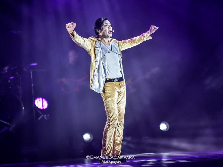 Abbandonata Bubbles, la scimmia di Michael Jackson