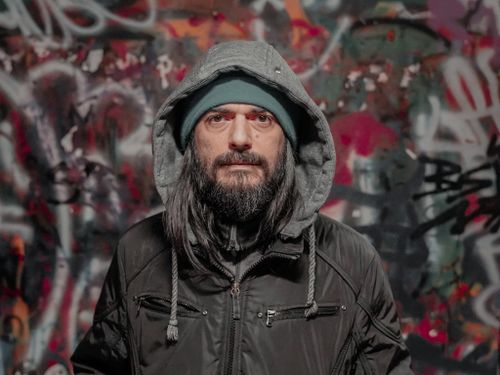 Gino Fastidio ha saldato il suo debito con la musica