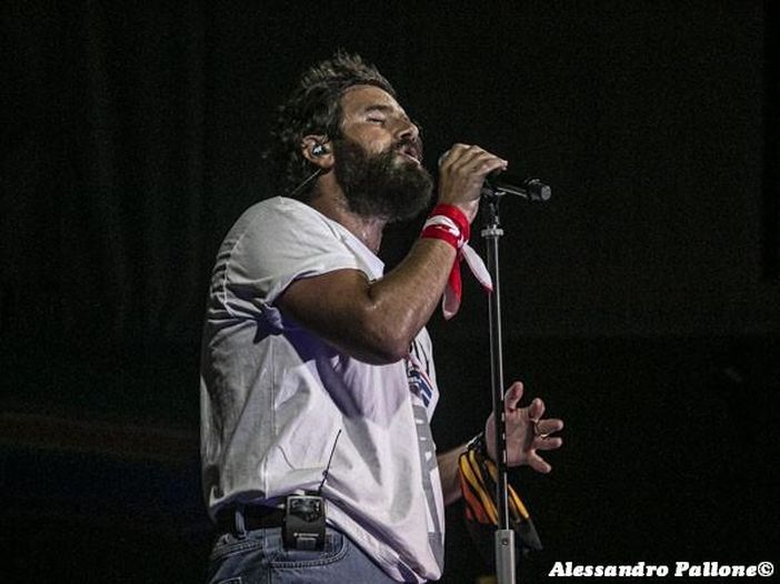 Tommaso Paradiso, il titolo del nuovo singolo è “Magari no” Tommaso Paradiso, il titolo del nuovo singolo è “Magari no”