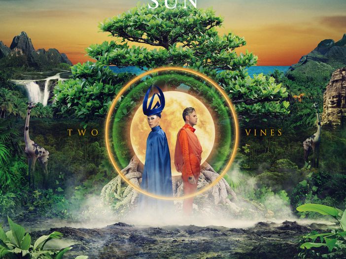 Empire of the Sun, un nuovo brano inedito: ascolta &#039;Wandering star&#039;