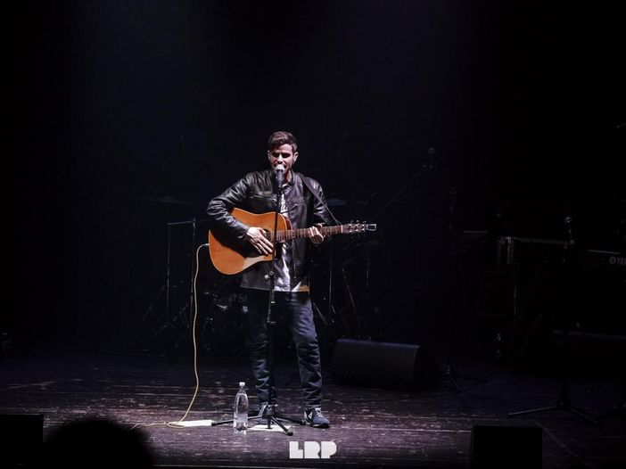 Lorenzo Baglioni racconta &quot;Bella, prof!&quot; in una AlbumStory su TIMMUSIC