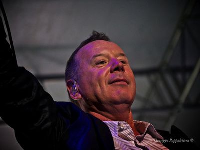 Tornano i Simple Minds, cinici e romantici 