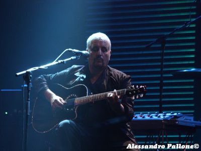 Concerti, Pino Daniele: posticipato ad ottobre il concerto di Brescia