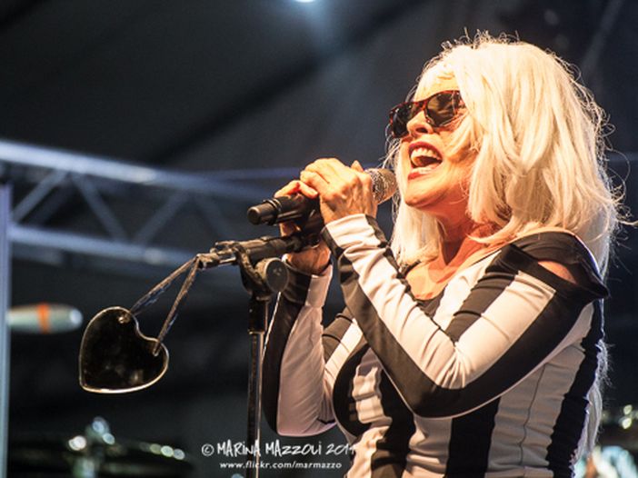 Chris Stein ricorda come Debbie Harry portò eroina in Francia Chris Stein ricorda come Debbie Harry portò eroina in Francia