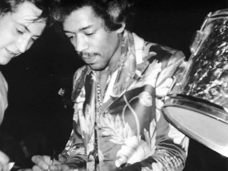 Jimi Hendrix: per i 40 anni dalla morte anche un cofanetto di inediti