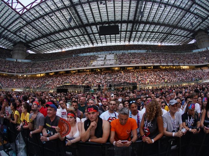 I Rolling Stones raccontano la nuova canzone (nel testo si parla di lockdown). Video