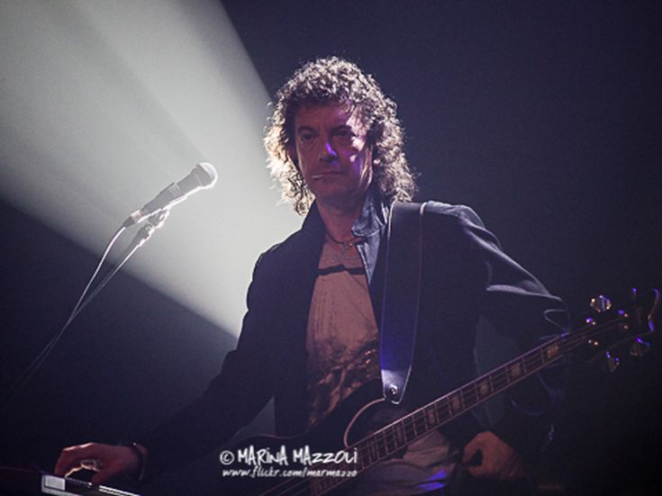 X Factor 2010, Giudica i Giudici: Enrico Ruggeri (X puntata)