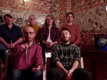 Pinguini Tattici Nucleari - Il nuovo mondo dei Pinguini Tattici Nucleari: &quot;Hello world&quot;