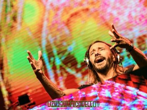 Ascolta la radioplaylist di Bob Sinclar su TIMMUSIC