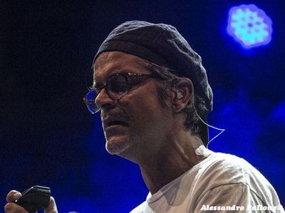 Samule Bersani: ora un best, in primavera il nuovo disco