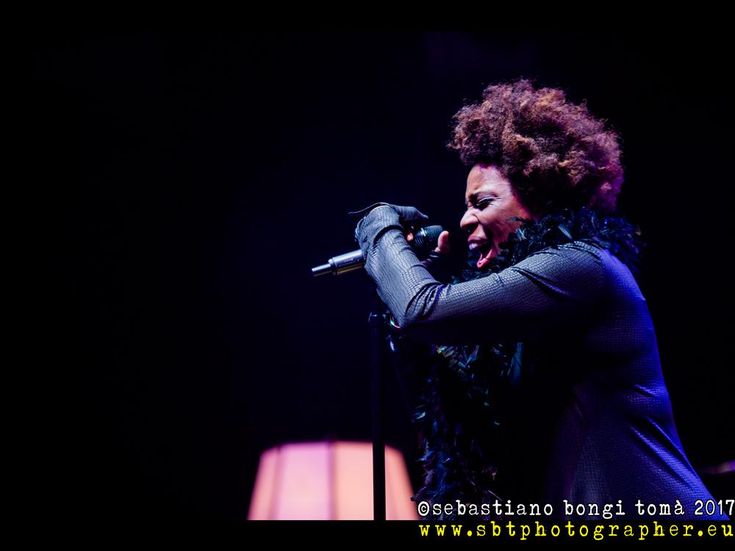 Macy Gray