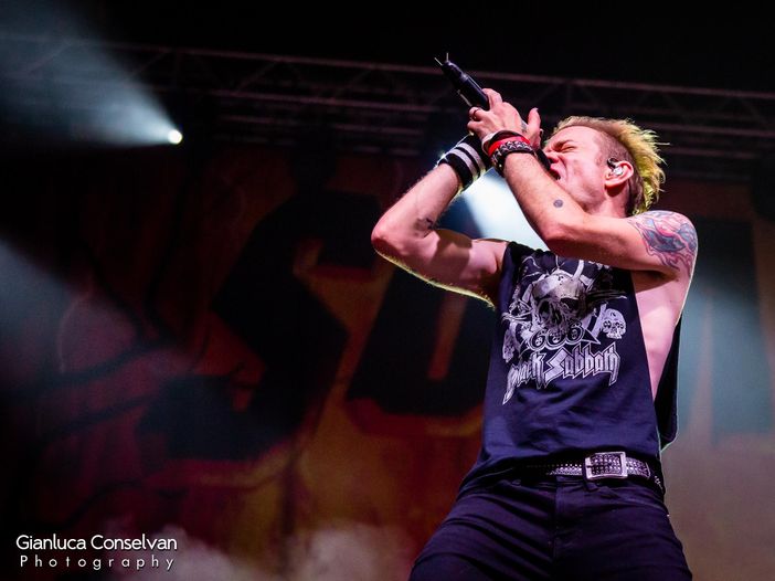 I piccoli punk crescono: sono i Sum 41 i nuovi Sex Pistols?