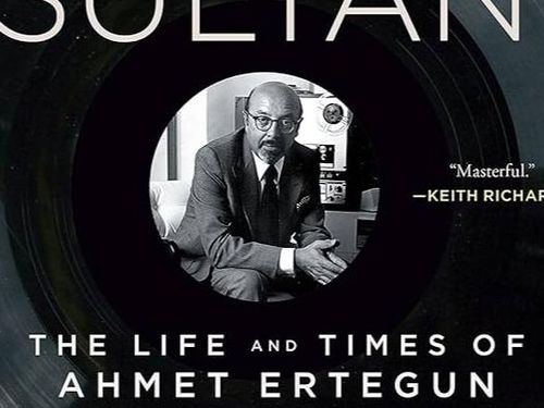 Ahmet Ertegun accusato di molestie 16 anni dopo la morte