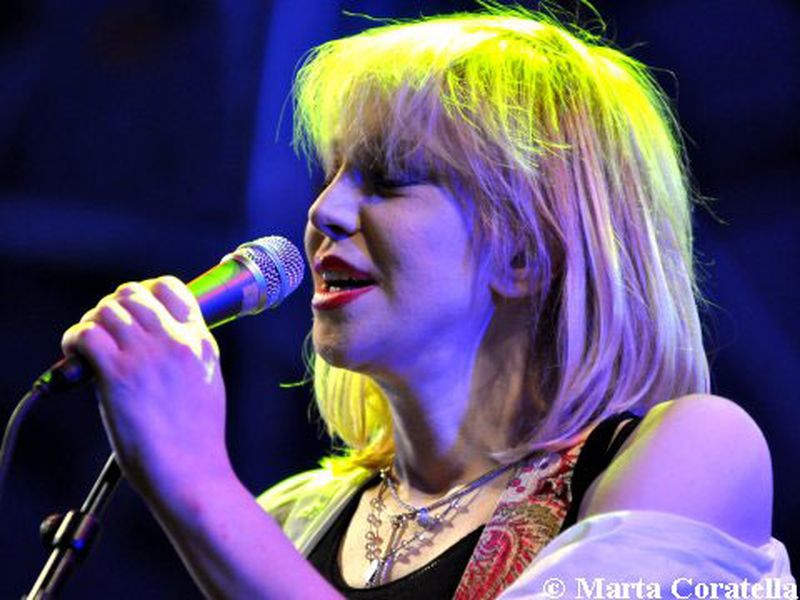 30 Agosto 2010 - Atlantico Live - Roma - Hole in concerto