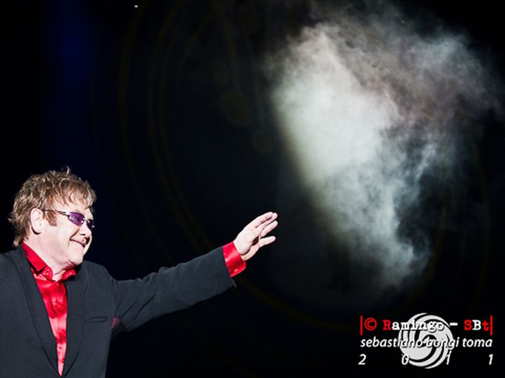 Nuovo musical per Elton John, stavolta è 'La fattoria degli animali'
