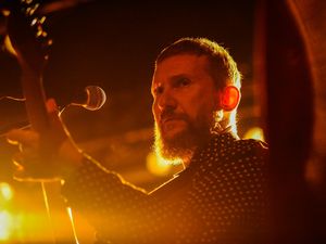 Moltheni: &apos;Rinasco coi Pineda, lontano dall&apos;asfittico panorama indie italiano&apos;