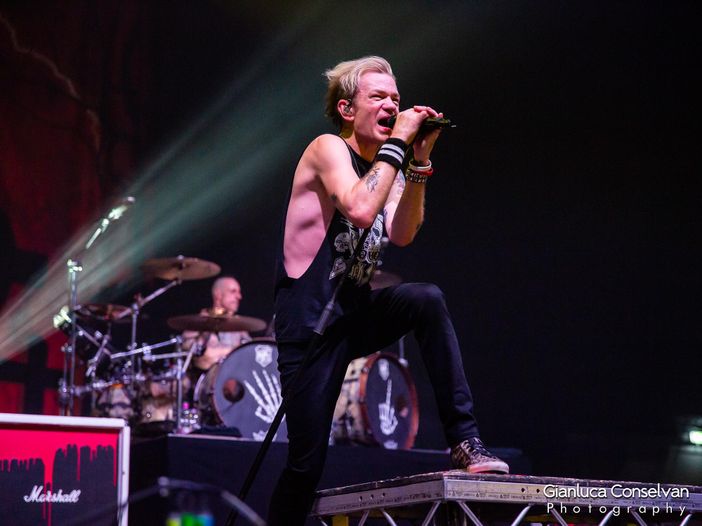 I Sum 41 annunciano l&#039;album d&#039;addio con un nuovo singolo