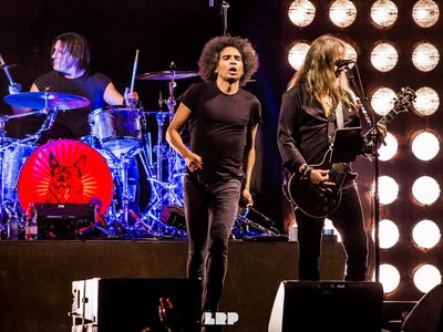 Alice In Chains: preview di 16&apos;&apos; del video &apos;The devil put dinosaurs in here&apos;
