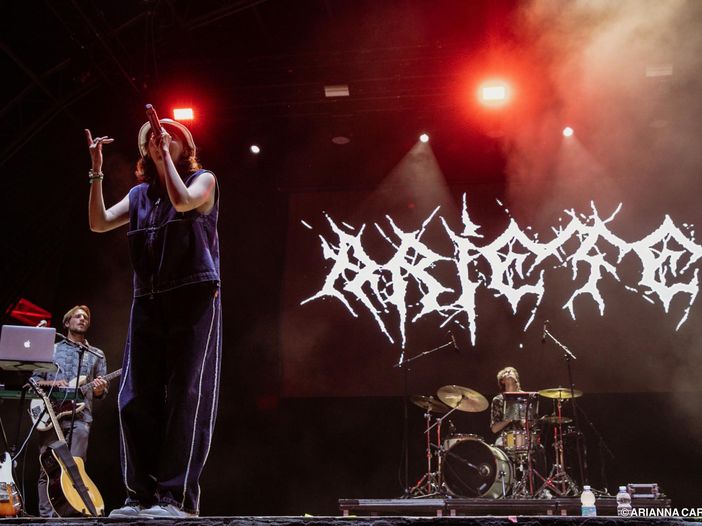 Primo Maggio 2022 a Roma, la videointervista ad Ariete