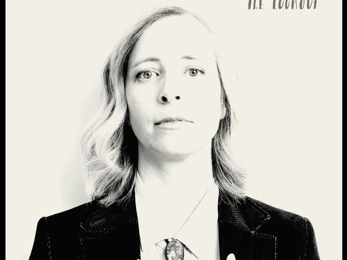 Laura Veirs : è 'Warp and weft' il nuovo album in uscita il 27 agosto Laura Veirs : è 'Warp and weft' il nuovo album in uscita il 27 agosto