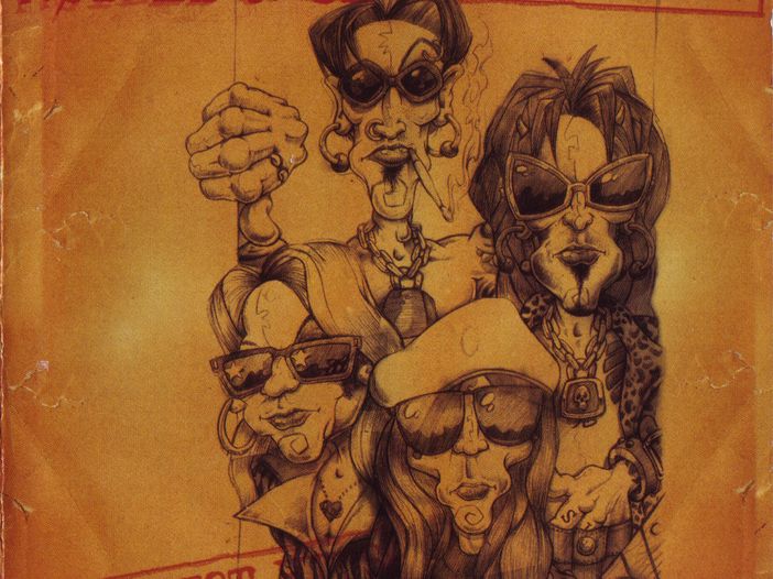 Donna D&rsquo;Errico, ex star di Baywatch, nuda al concerto dei Motley Crue