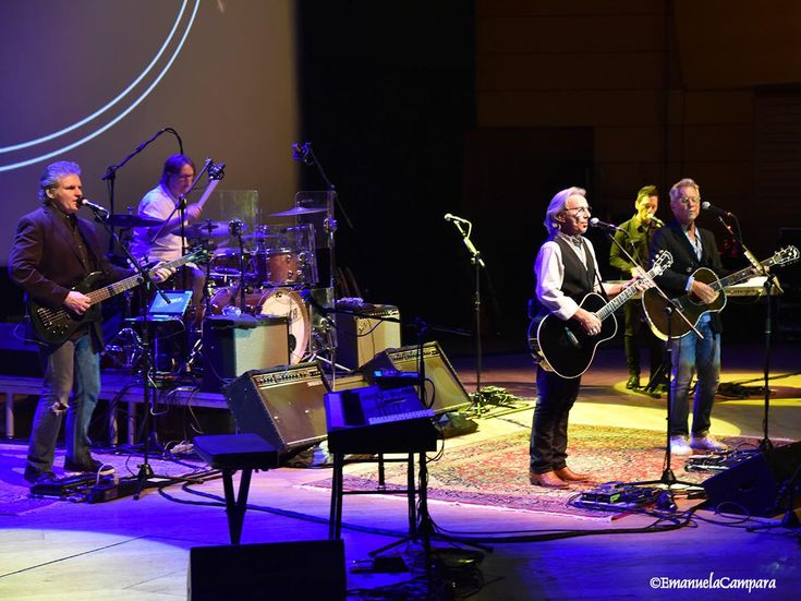 America in concerto: &apos;E in futuro forse un altro album di cover&apos; 