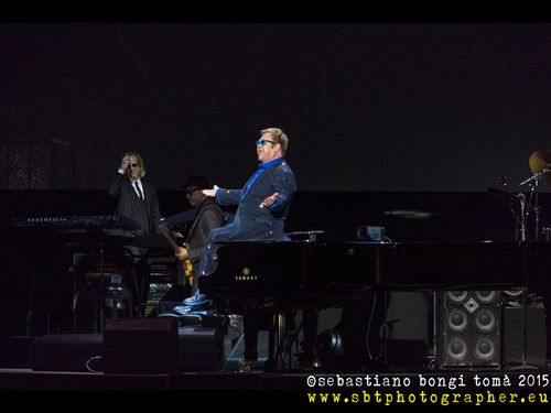 Elton John a 360 gradi: dischi, edizioni, produzione e (soprattutto) management