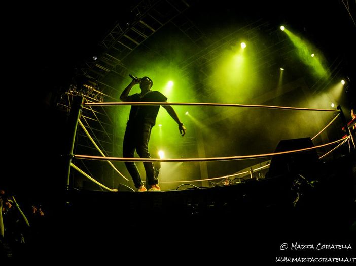 Emis Killa, esce il nuovo singolo &quot;CULT&quot; - VIDEO