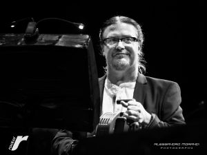 Mike Patton: &apos;Il pop italiano dei &apos;60 era geniale. E Tenco mi fa piangere&apos;