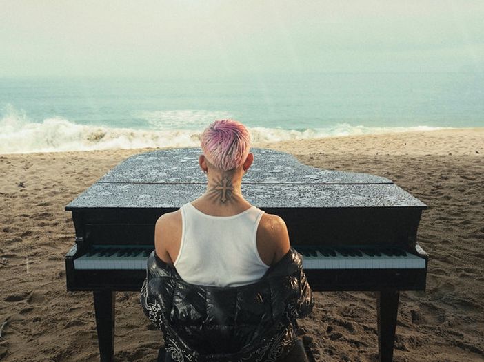 Sanremo 2022: AKA 7even, la sua playlist per Amazon Music