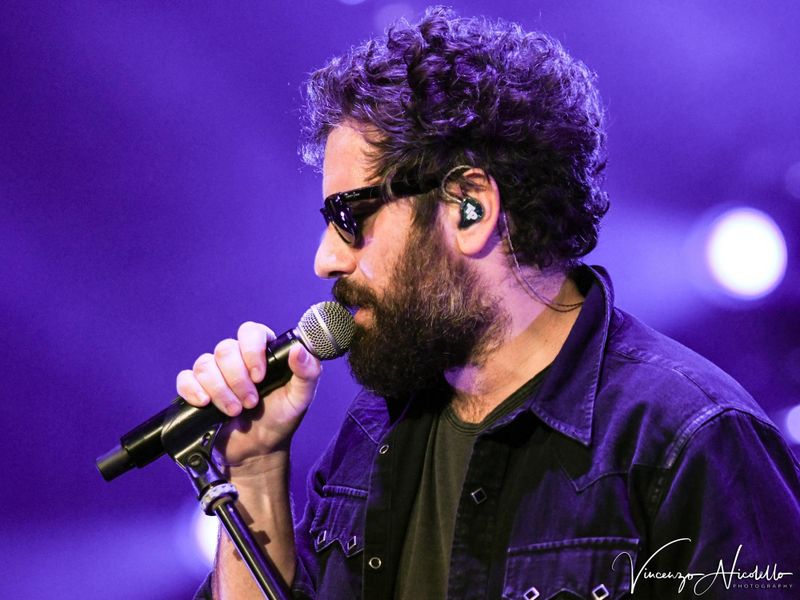 6 dicembre 2023 - PalaAlpitour - Torino - Tommaso Paradiso in concerto 6 dicembre 2023 - PalaAlpitour - Torino - Tommaso Paradiso in concerto