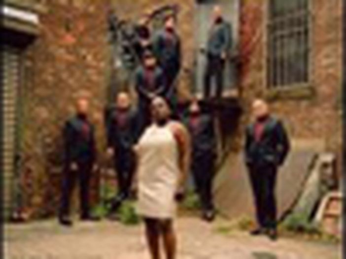Sharon Jones malata: slittano tour e pubblicazione del nuovo album Sharon Jones malata: slittano tour e pubblicazione del nuovo album