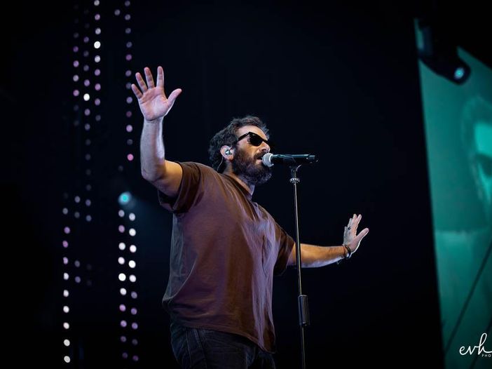Tommaso Paradiso: prima uscita pubblica dopo i Thegiornalisti, con Jovanotti