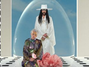 Empire of the Sun, un nuovo brano inedito: ascolta &apos;Wandering star&apos;