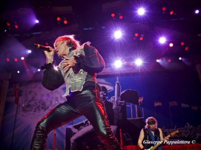 Iron Maiden, patto d&apos;acciaio con la EMI 