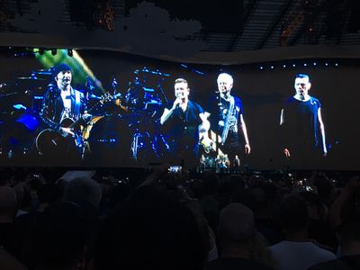 U2