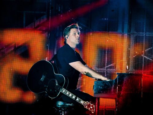 Nickelback, Lloyd's di Londra intenta causa milionaria contro Chad Kroeger per l'annullamento del tour di 'No Fixed Address'