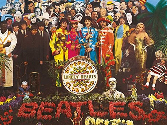 &#039;Sgt. Pepper&#039; dei Beatles ha 53 anni: 30 parodie della copertina