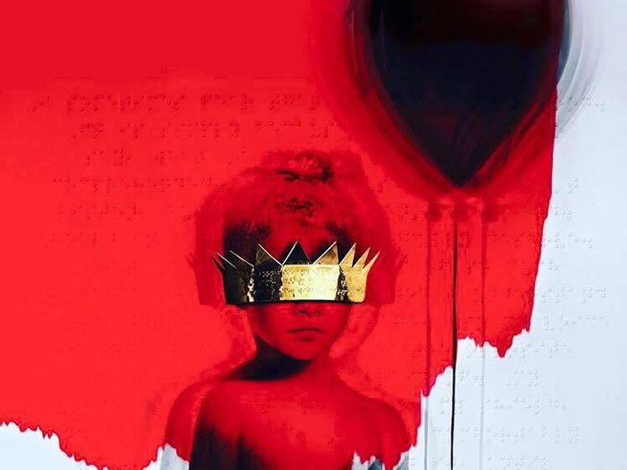 Rihanna mostra il pancione su Instagram